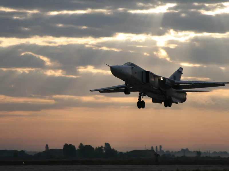 СУ-24М, бомбардировщик, взлет по ночному, самолет