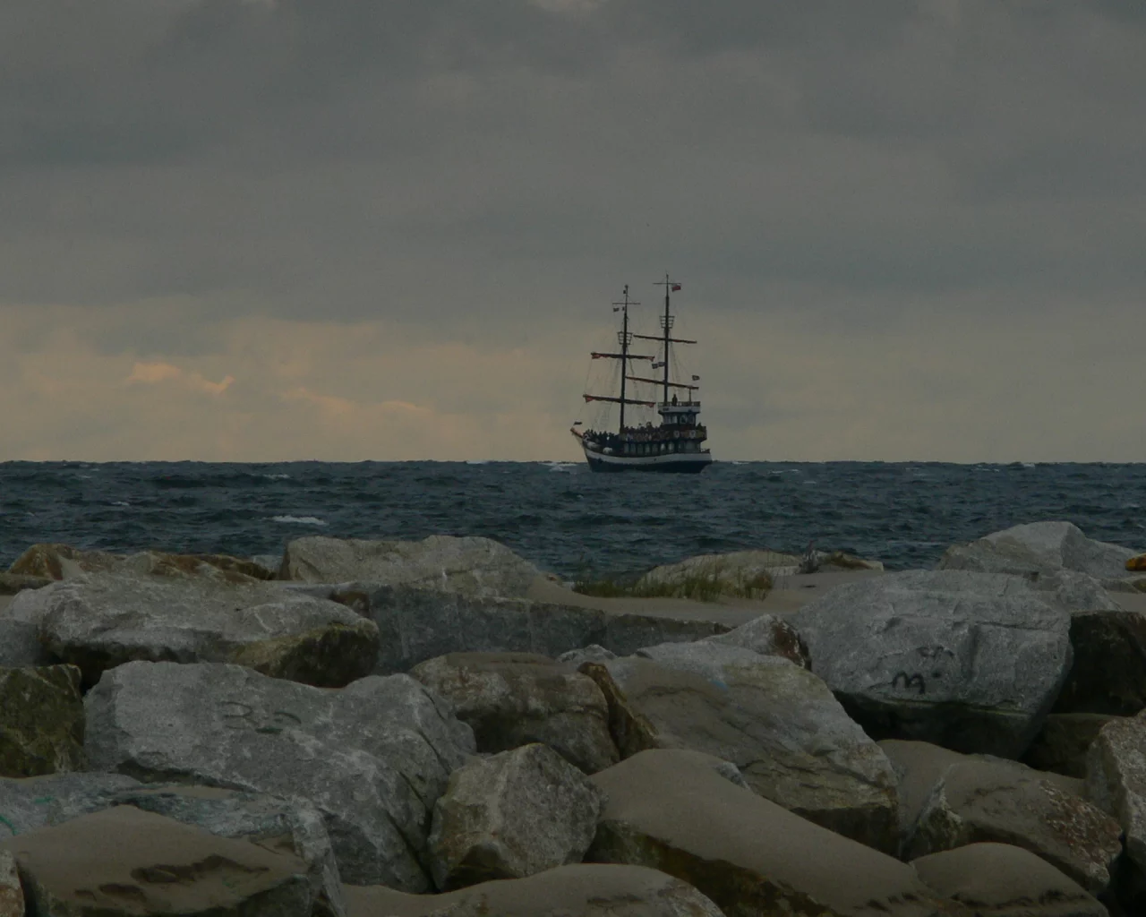 море, камни, вода, корабль