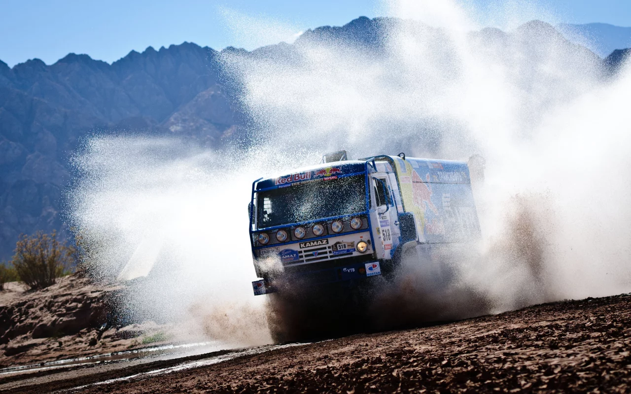 kamaz, red bull, авто, вода, машины, автомобили