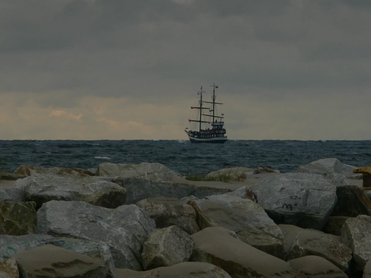 море, камни, вода, корабль