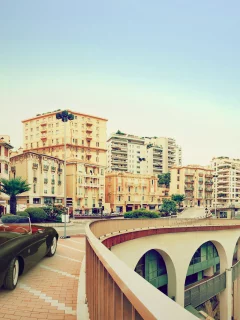 Город
