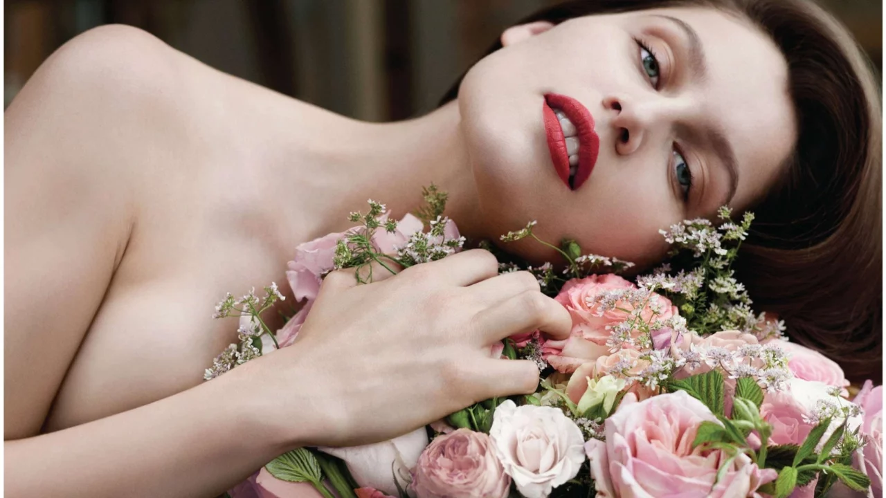 лецисия каста, цветы, модель, laetitia casta