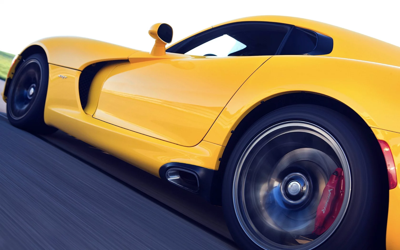 yellow, str, viper, dodge, side view, motion, gts