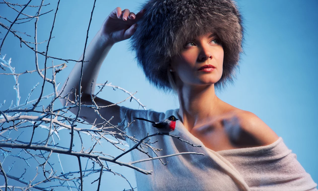 fashion, девушка, ветки, взгляд, шапка