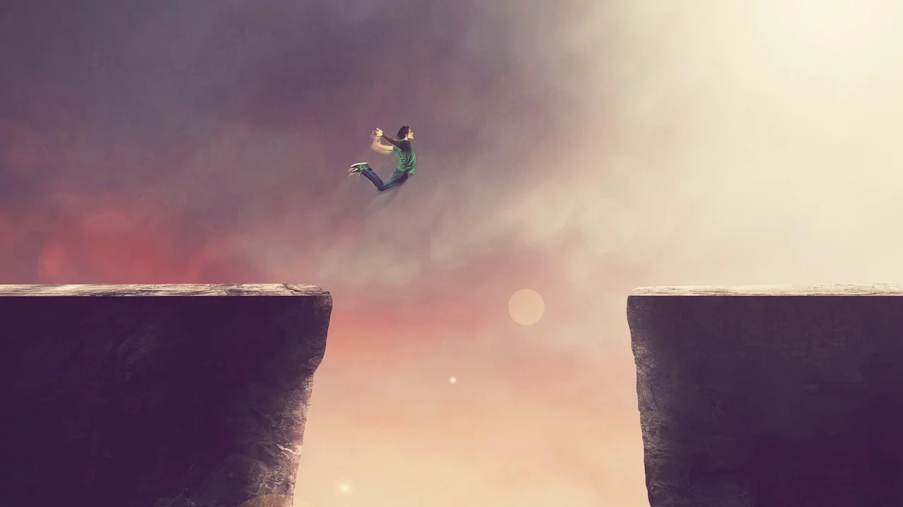 boys, Солнце, скалы, cliffs, jump, jumping, ребята, Sun, прыжки, прыгайте