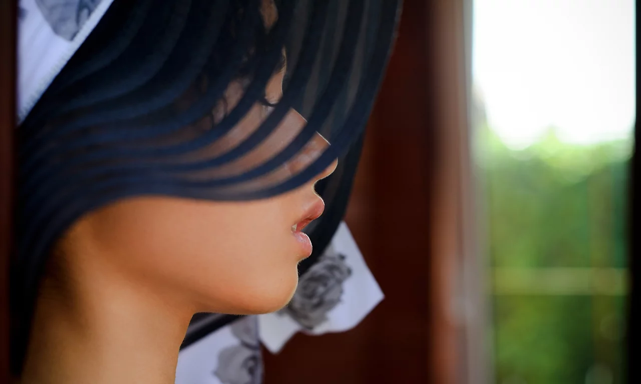 брюнетки, hats, close-up, faces, Pammie Ли, женщины, лица, шляпы, brunettes, Pammie Lee, women, крупным планом