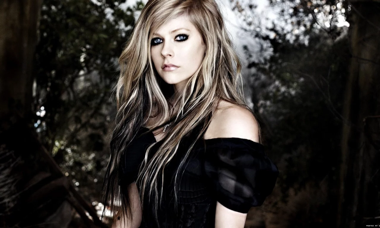 Avril Lavigne, Аврил Лавин, певица, блондинка