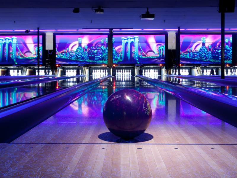 bowling lane, шар для боулинга, entertainment, боулинг, sports, спорт, bowling ball, развлечения, illuminated, освещение, bowling