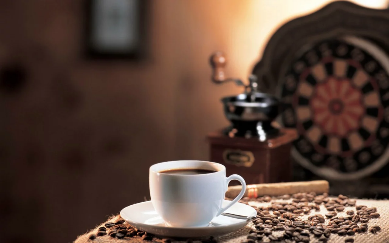 darts, coffee cups, кофейные чашки, coffee beans, Номер, room, дартс, кофе в зернах