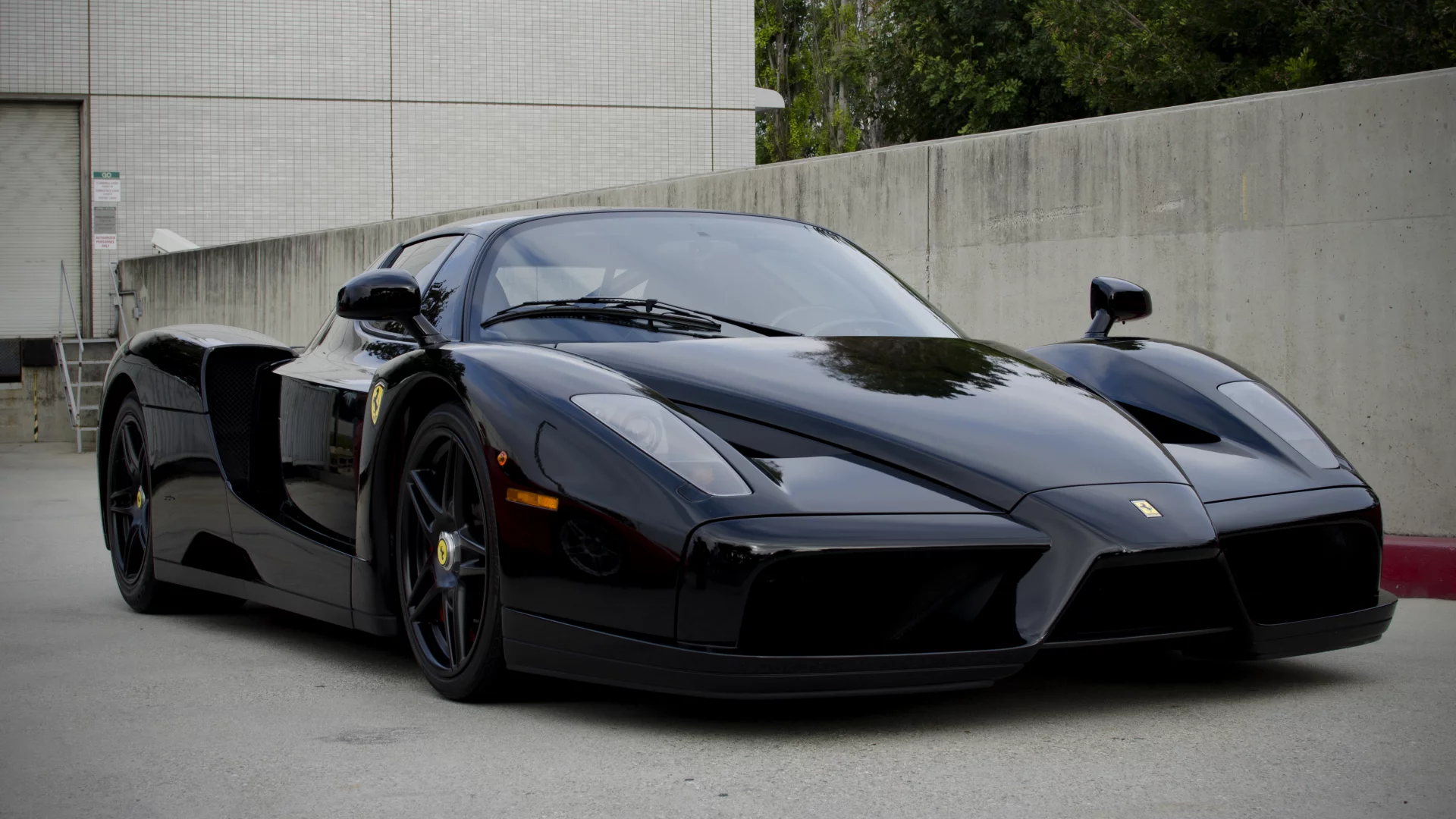энцо, вид спереди, black, Ferrari, enzo, чёрный, феррари, здание