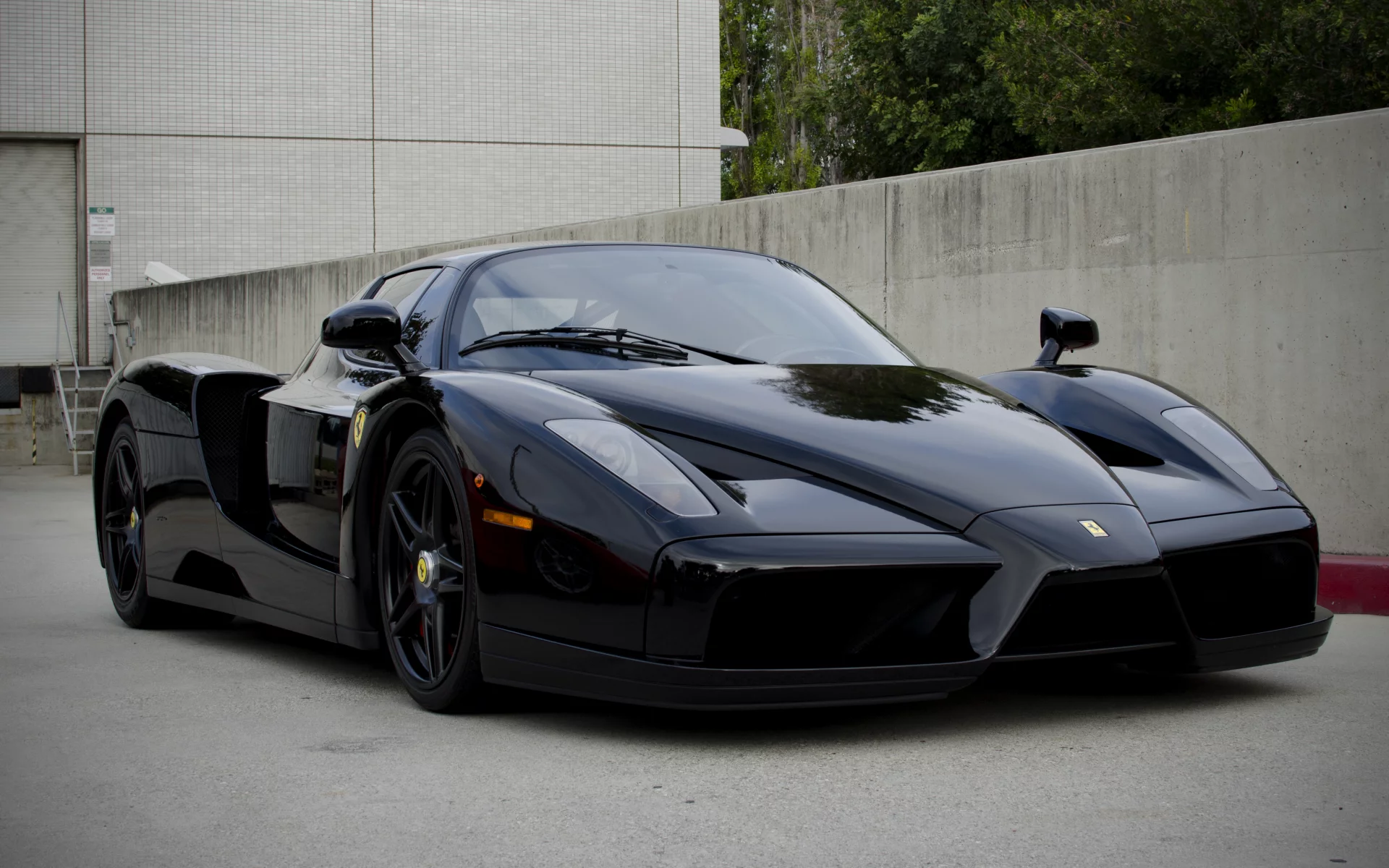 энцо, вид спереди, black, Ferrari, enzo, чёрный, феррари, здание