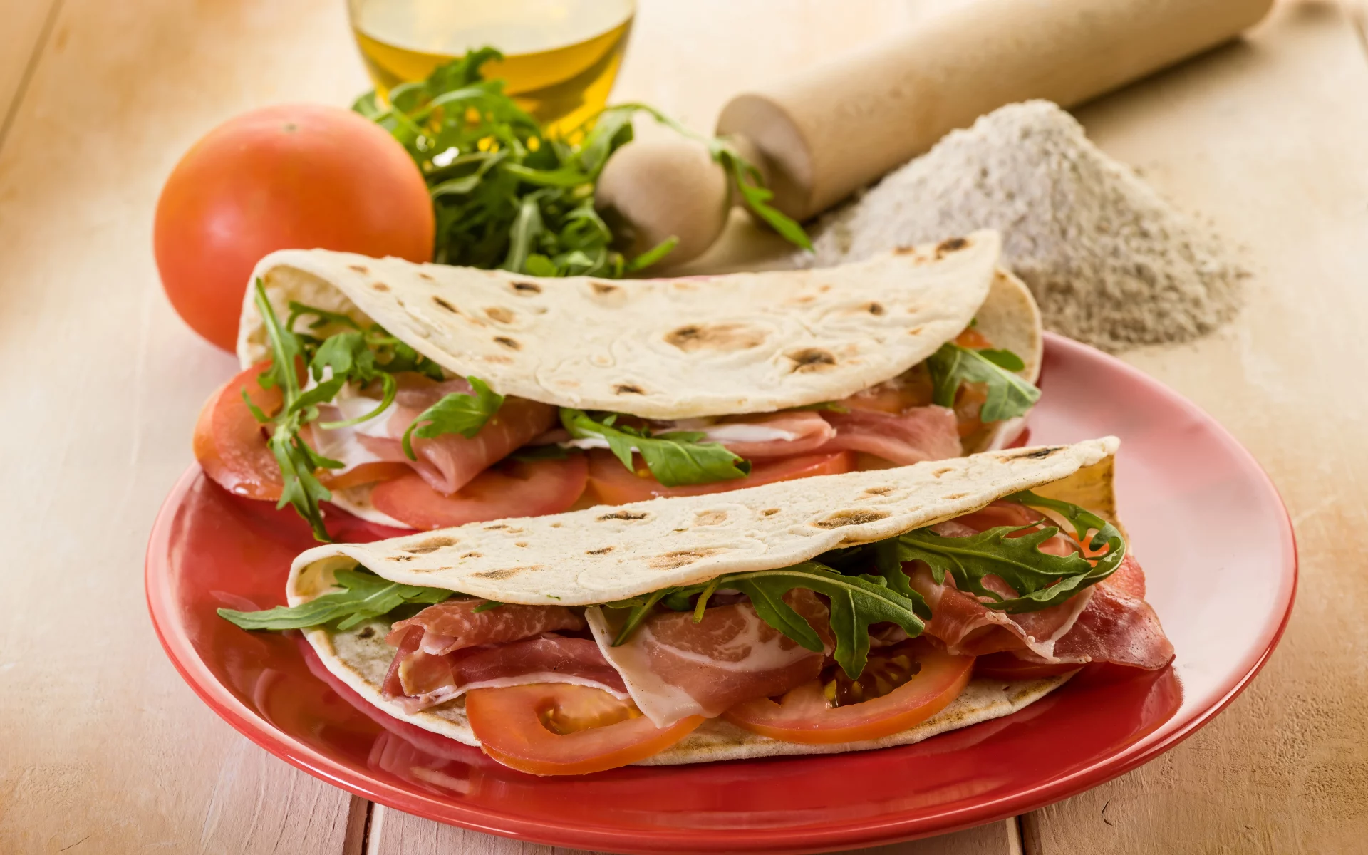 зелень, мясо, Тарелка, лаваш, скалка, мука, помидоры