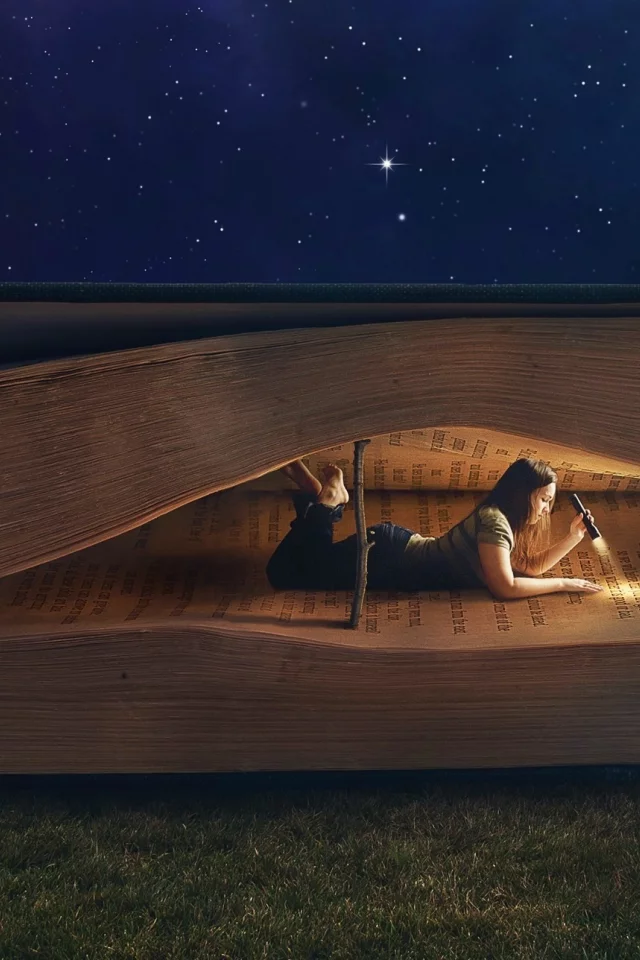Девушка, фонарь, чтение, лежа, коллаж, книга, темно