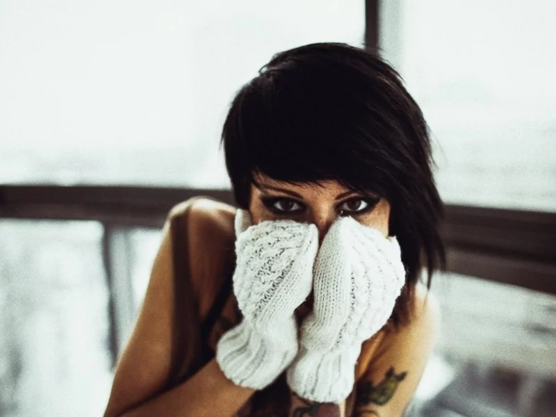 , women, brunettes