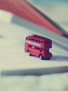 Автобус, макро, книга