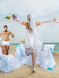 парень, невеста, пляж, фата, бокал, море, цветы, Девушка
