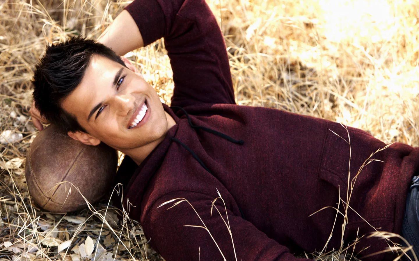Тейлор лотнер, актер, teylor lautner, улыбка