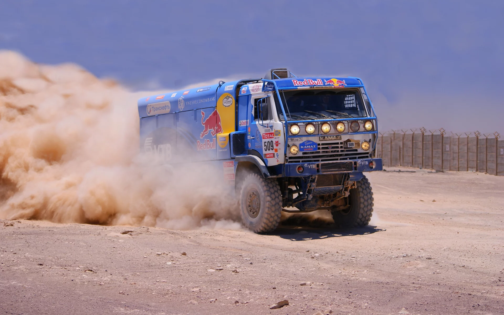 Kamaz, rally, грузовик, первый, пыль, камаз, dakar, соревнования