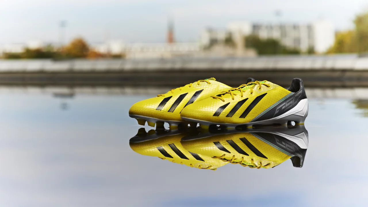 Adidas, отражение, адидас, желтый, бутсы, обувь