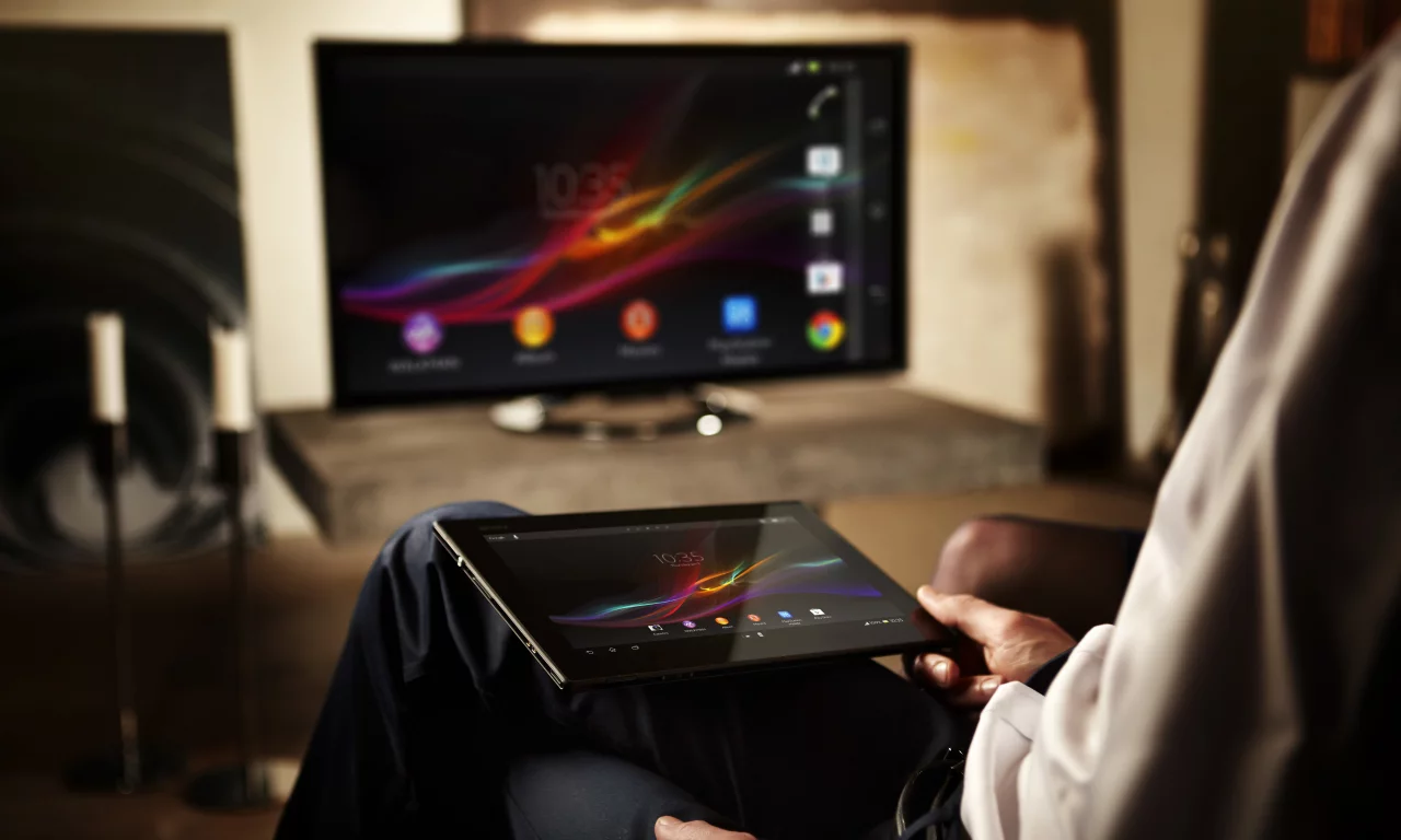 мужчина, android, xperia tablet z, Sony, телевизор, планшет