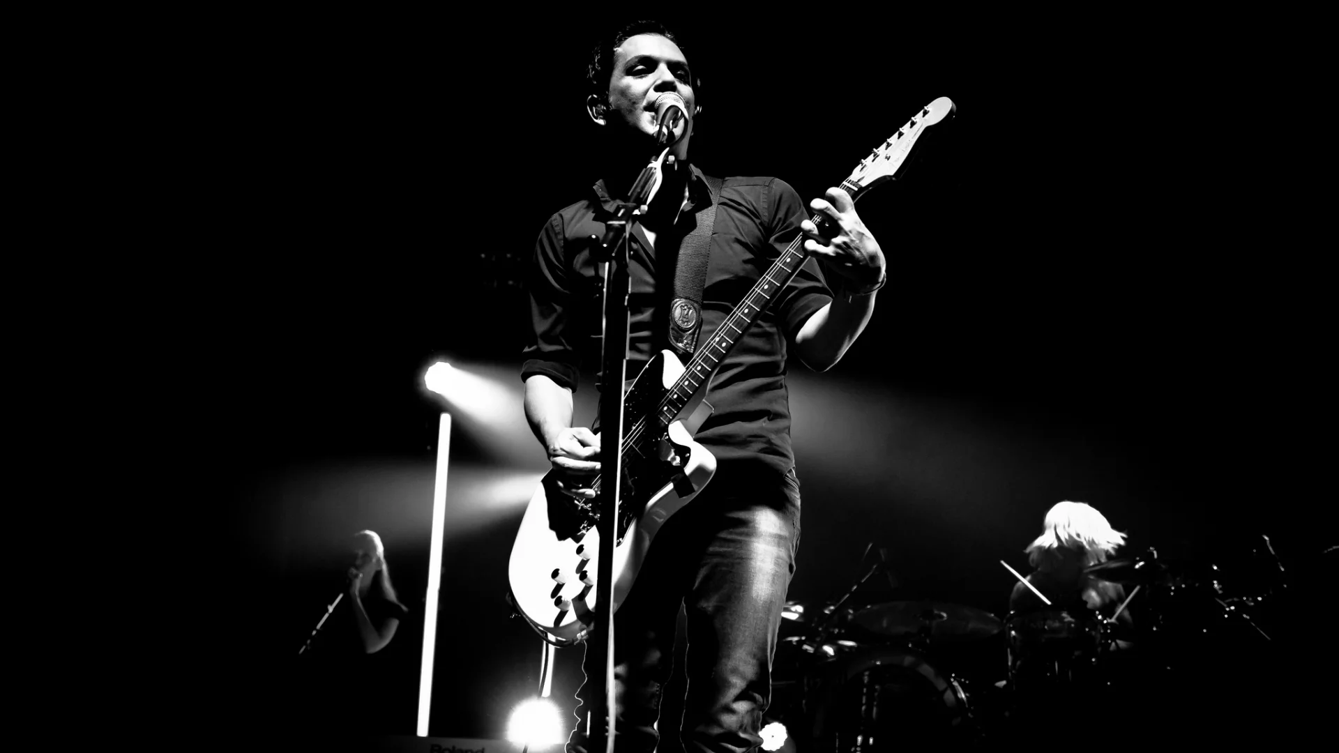 концерт, силуэт, пласибо, Placebo, темнота, гитара, brian molko