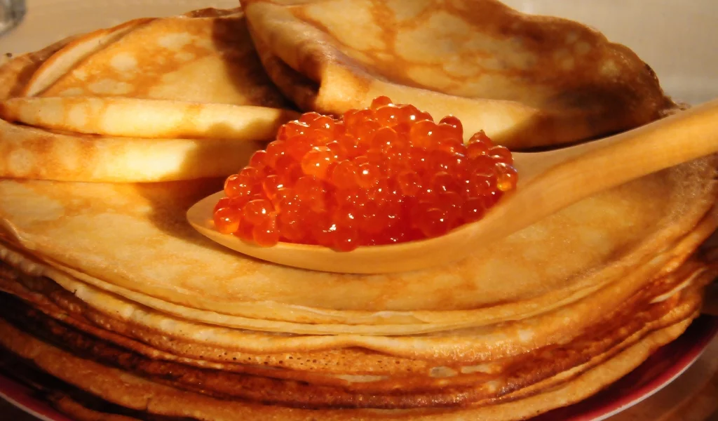 икра, ложка, вкуснятина, блинчики, зернистая