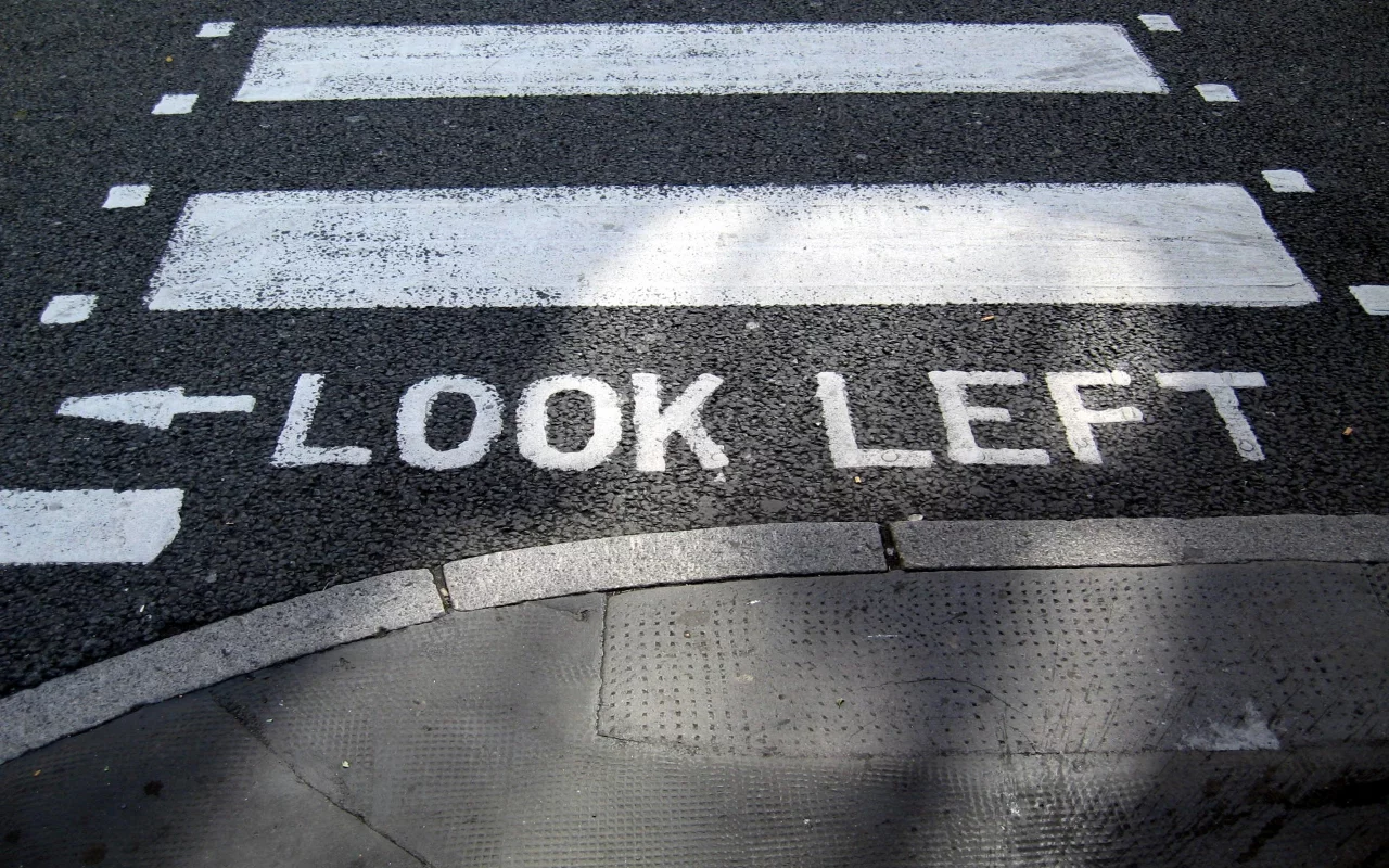 переход, LOOK LEFT