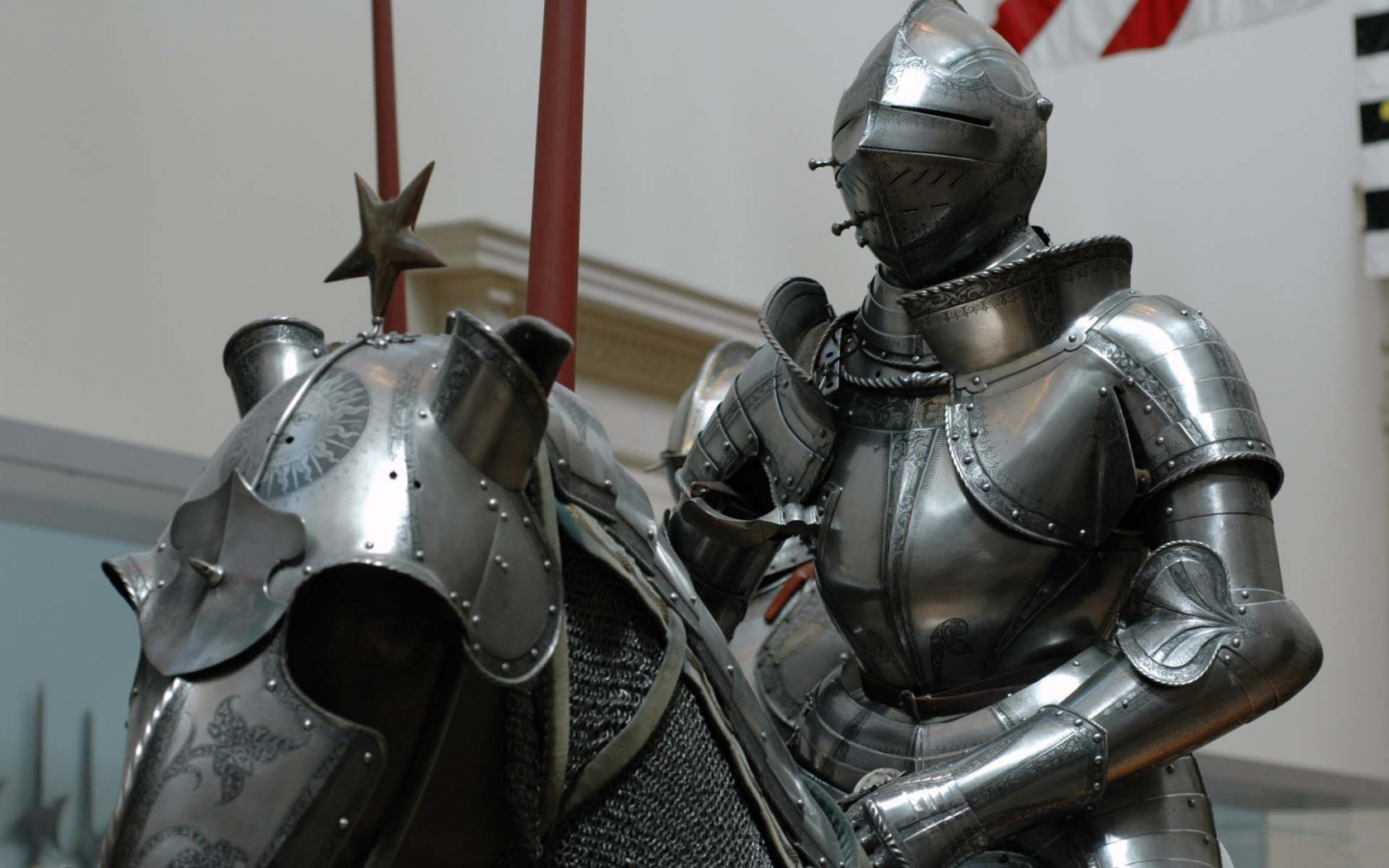 horses, knights, in, metropolitan, four, центре, в, of, armour, art, museum, and