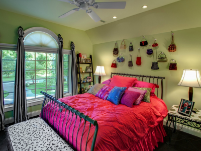  комната, квартира, подушки, кровать, интерьер, розовый