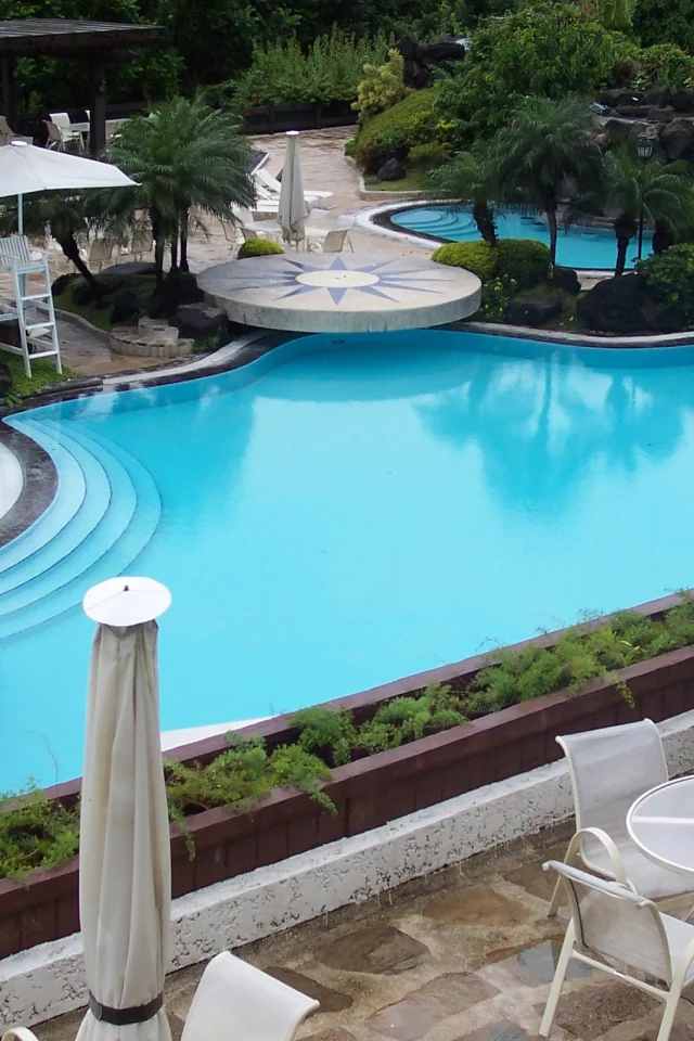 бассейн, pool, кресла, камни, деревья, столики, мост