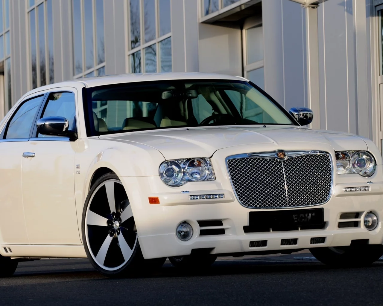 startech, sedan, white, crysler, 300c