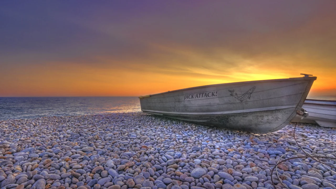 галька, hdr, вода, море, лодка, пейзажи, пляжи, небо, океан, камень, лодки, камни