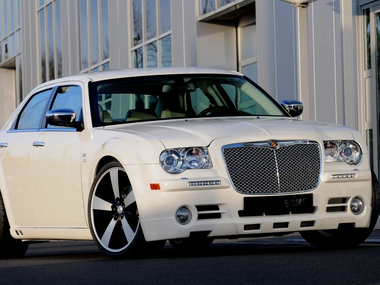 startech, sedan, white, crysler, 300c