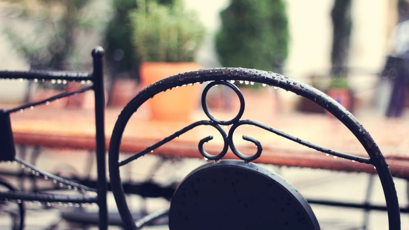 chair, стул, день, rainy day, капли, эффект, дождливый, tilt-shift, город