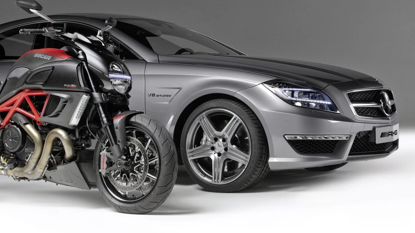 дукати, цлс63, машина, amg, mercedes-benz, амг, передок, дивел, байк, мерседес, and, мотоцикл, cls63, diavel, ducati