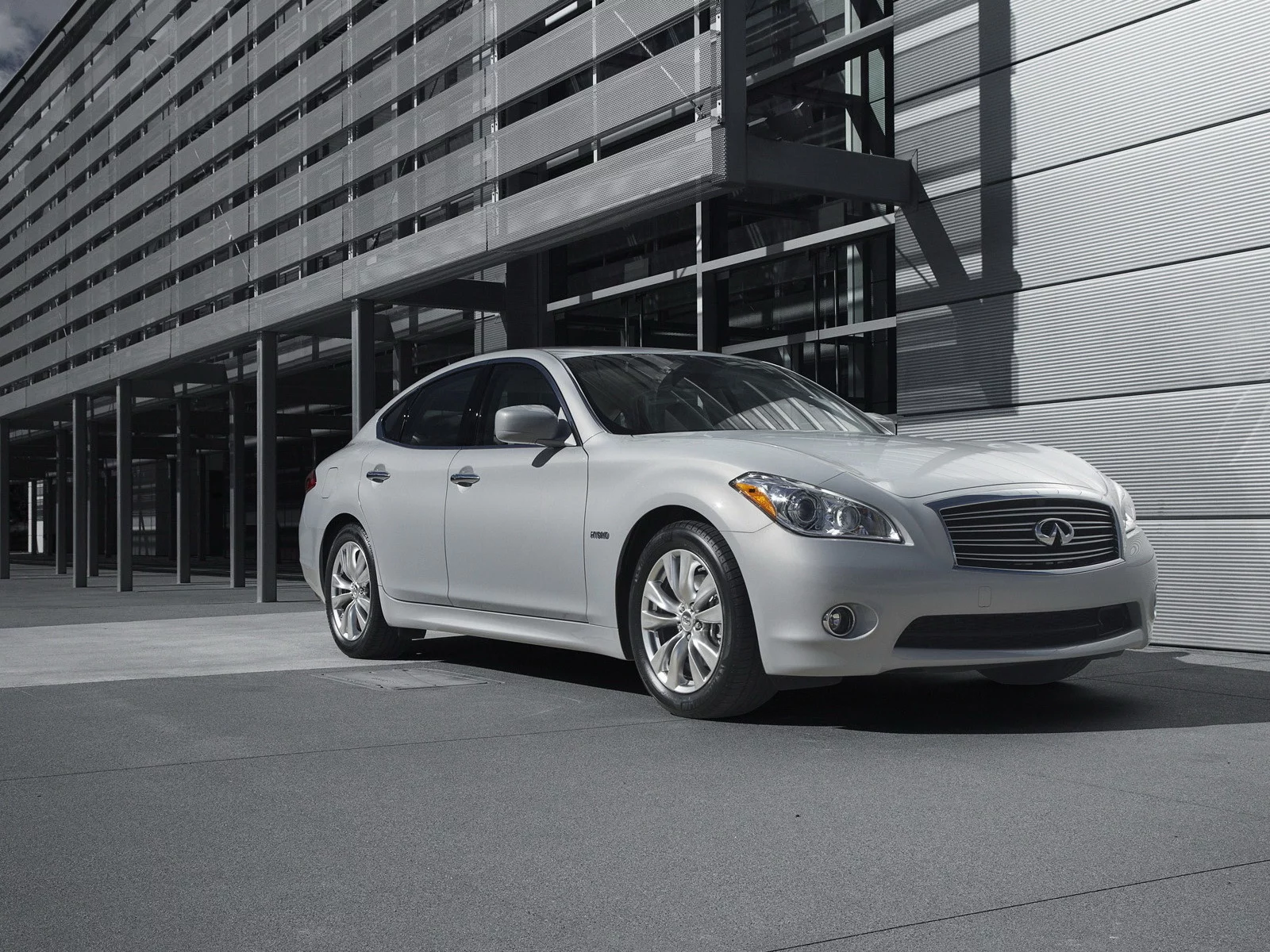 m, hybrid, infiniti, front