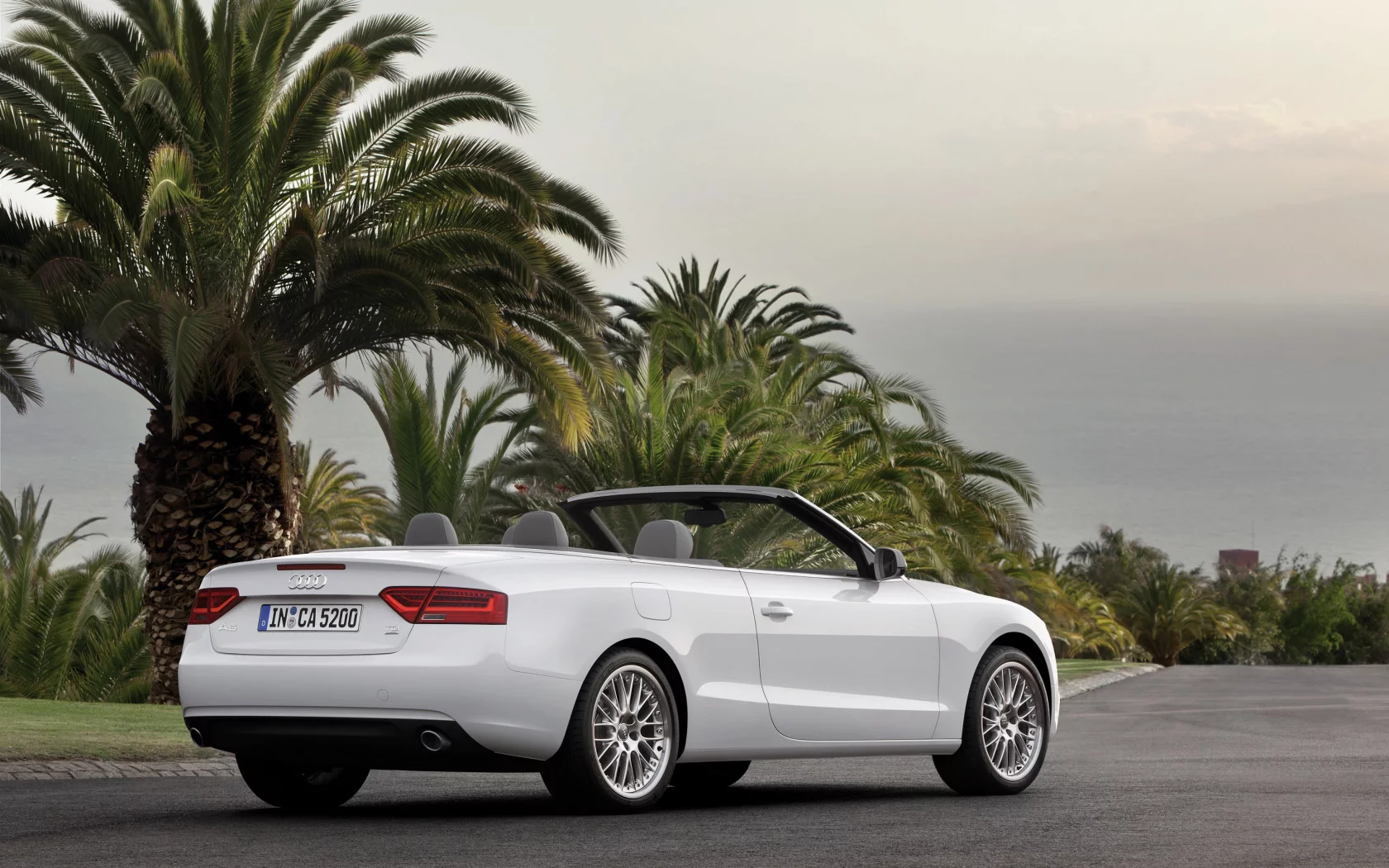 asphalt, пальмы, асфальт, машина, audi a5 cabriolet 2012, 2828x2000, sky, небо, palm trees, car
