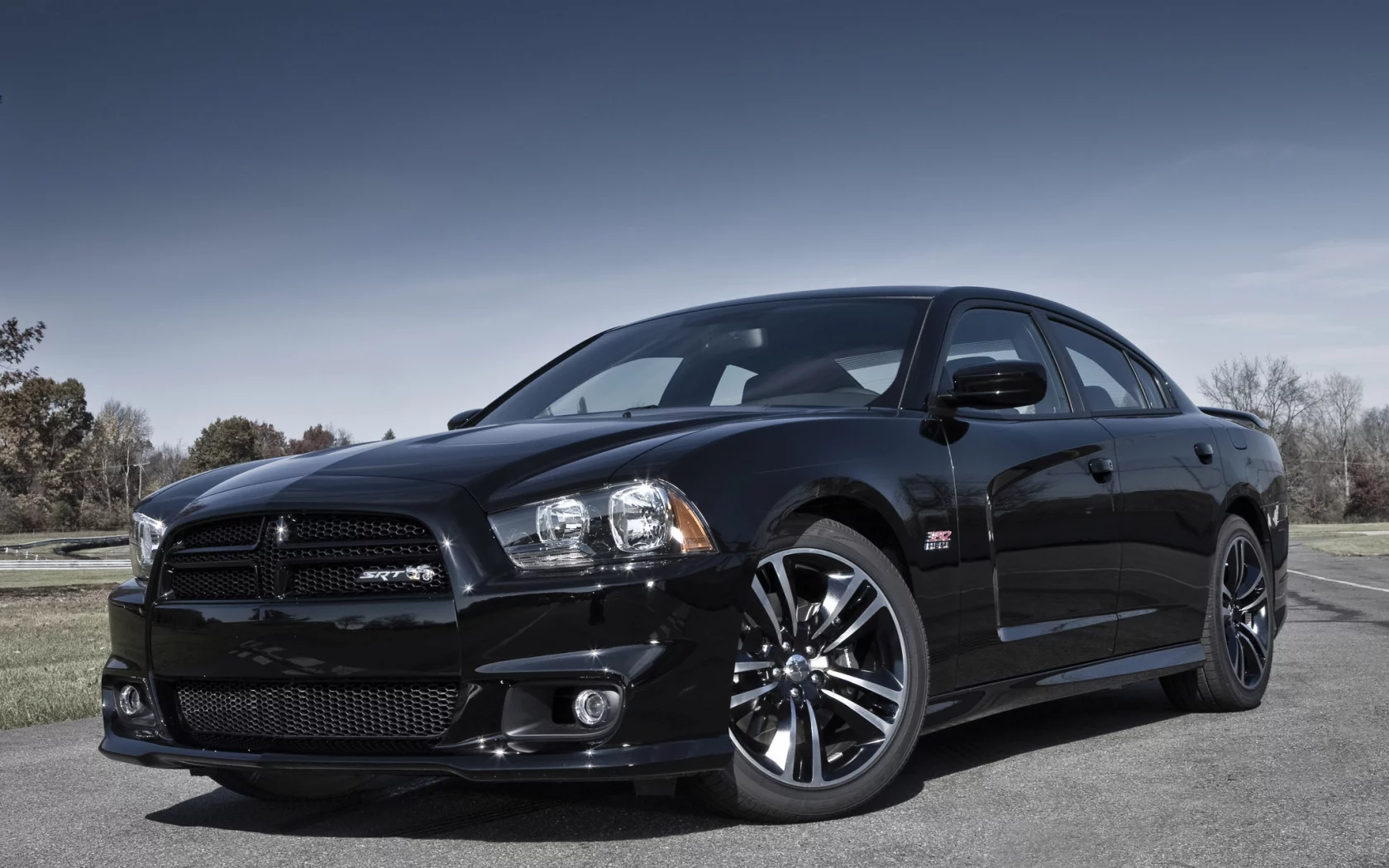 мускул кар, передок, додж, dodge, супер бее, super bee, srt8, гоночная трасса, charger, срт8, чарджер, небо, muscle car, чёрный