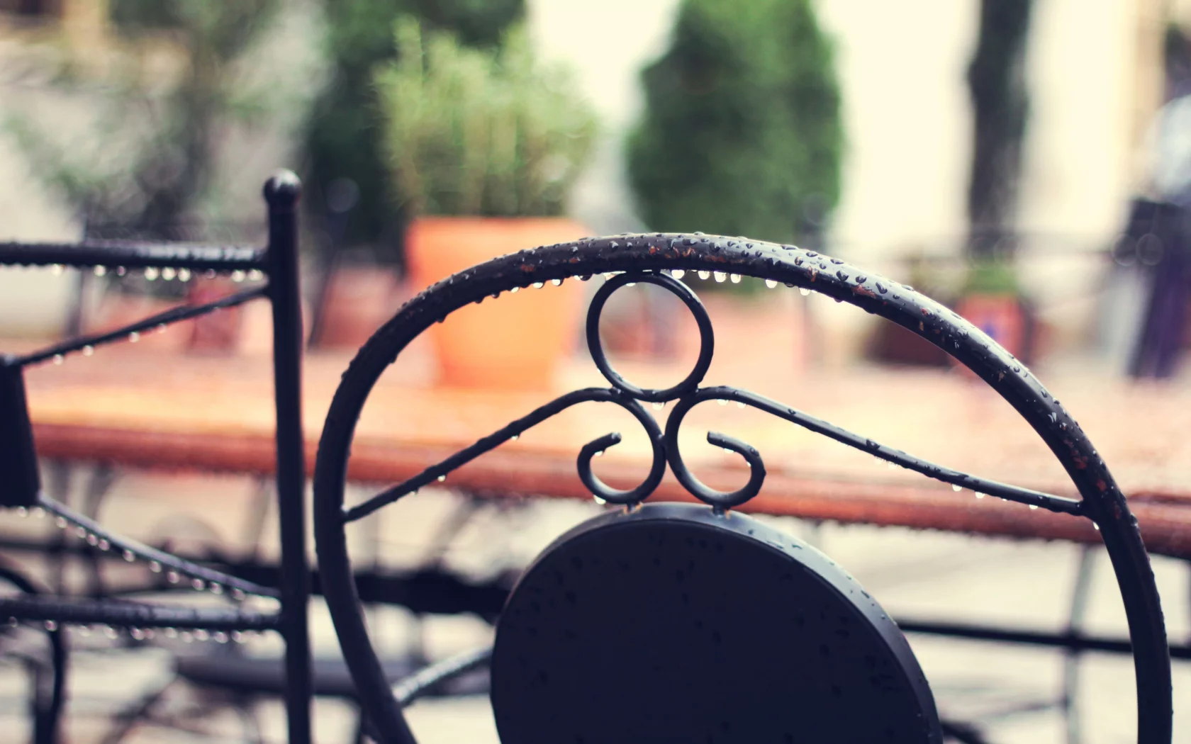 chair, стул, день, rainy day, капли, эффект, дождливый, tilt-shift, город