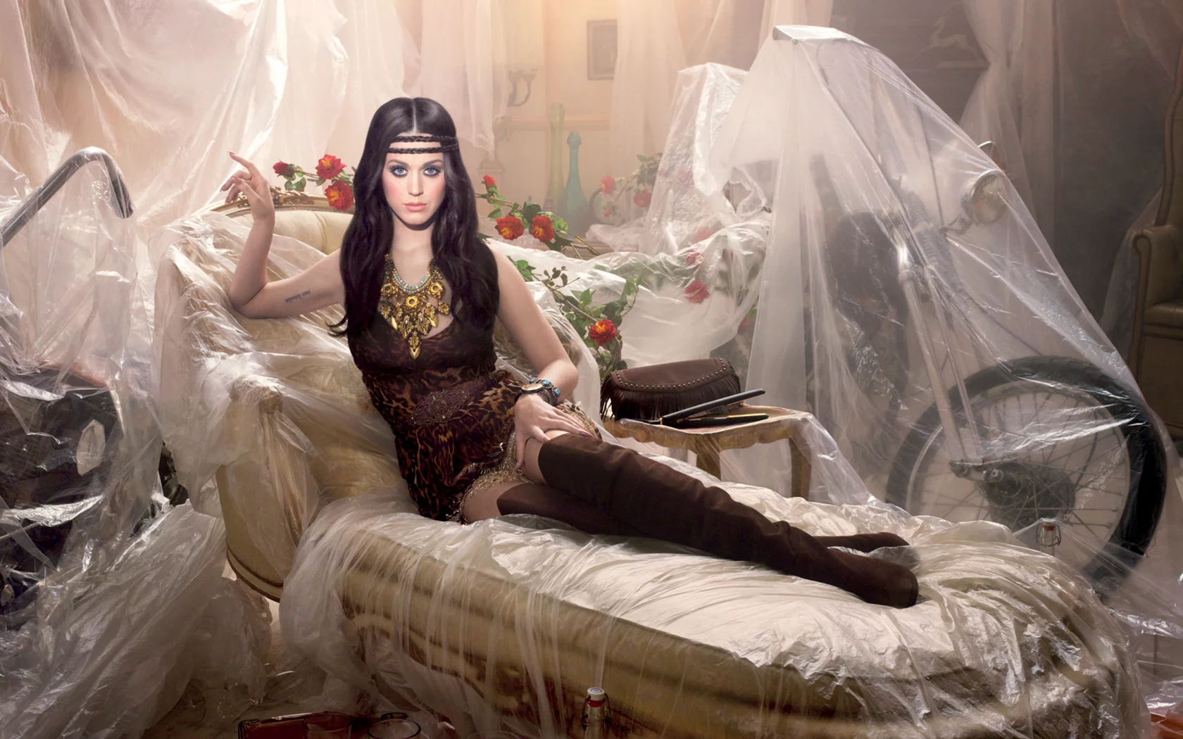 полиэтилен, певица, katy perry, целлофан, брюнетка, кэти перри