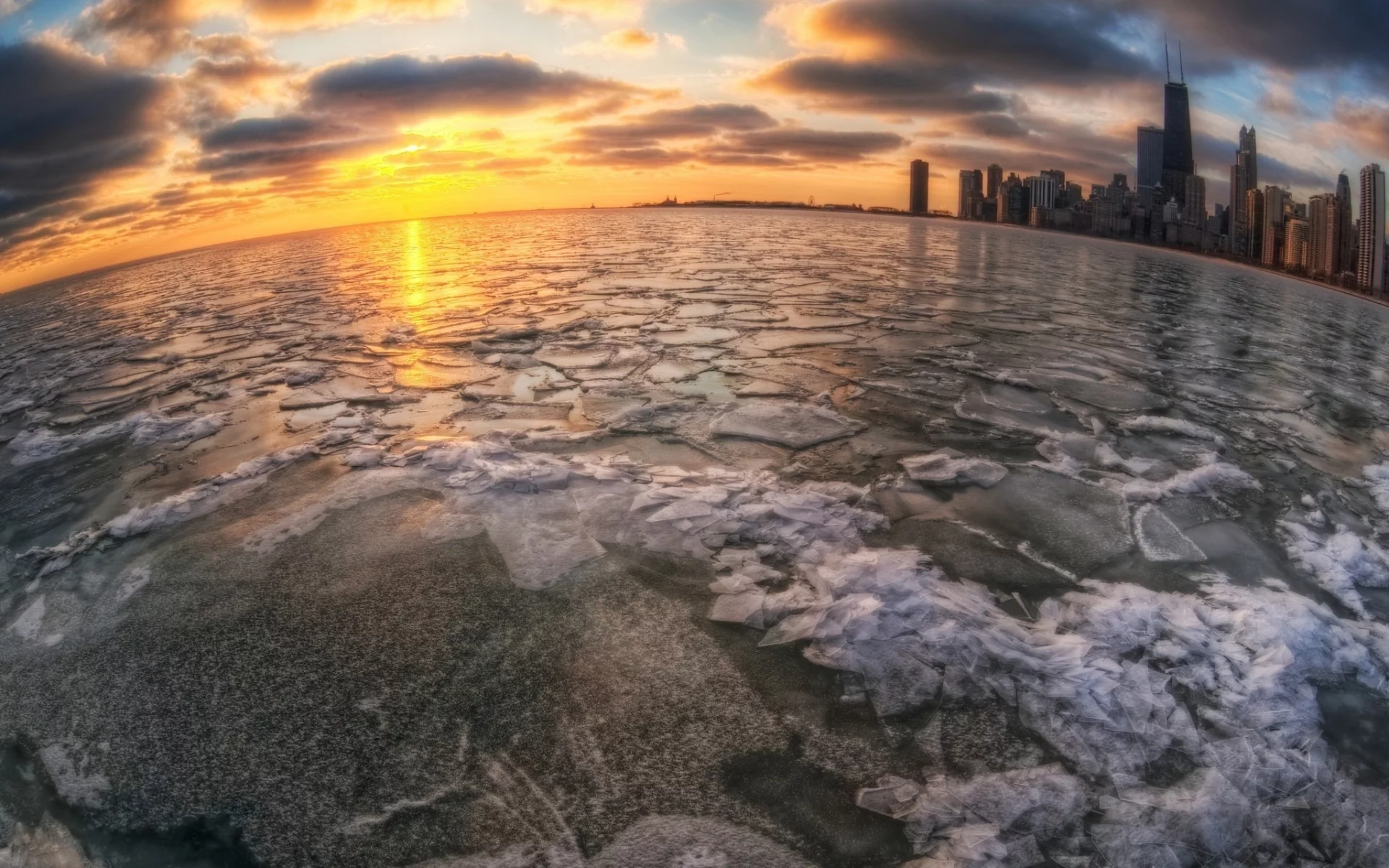 город, вода, лед