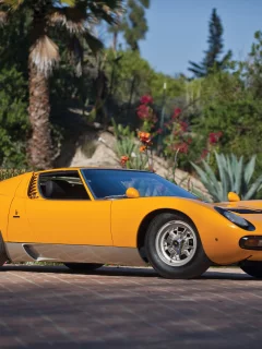 красивая машина, sv, 1971, кусты, lamborghini, передок, цветы, желтый, miura, миура, деревья, сад, ламборгини, p400, суперкар