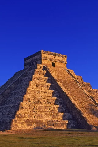of kukulkan, mayan pyramid, la pir__mide de kukulkan al atardecer