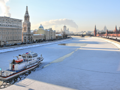 город, пороход, река