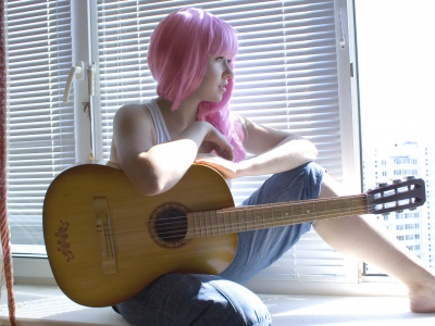 окно, гитара, девушка