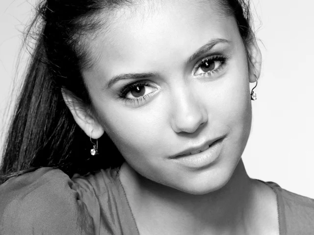 волосы, лицо, nina dobrev, брюнетка, губы, черно-белый, глаза