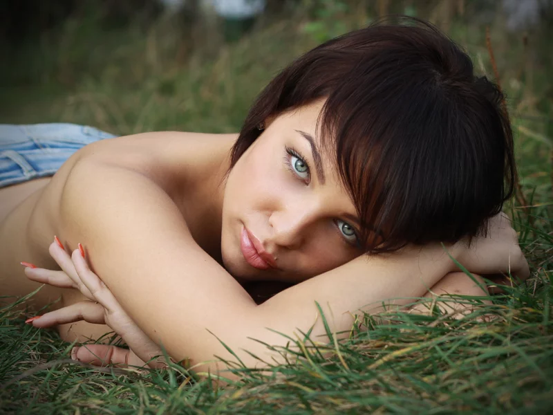 смотрит, трава, природа