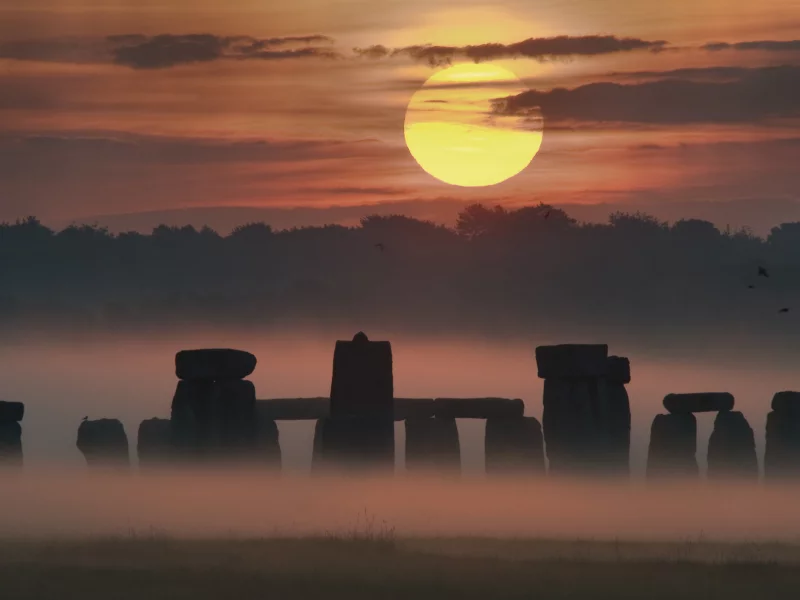 мегалиты, stonehenge, облака, памятник, камни, туман, небо, лес, закат, стоунхендж