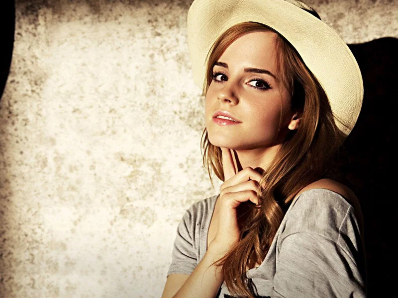 emma watson, стена, шляпа, взгляд, эмма уотсон