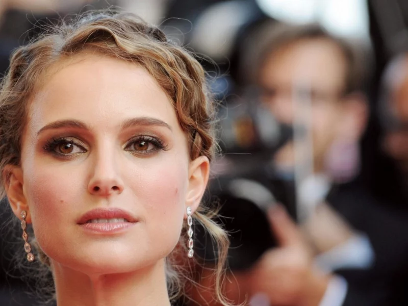 natalie portman, блондинка, прическа, натали портман, взгляд, сережки